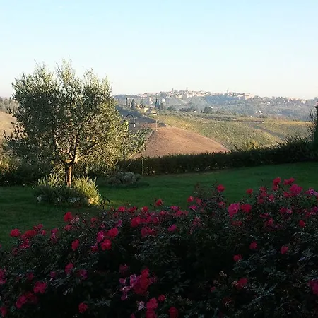 Bed & Breakfast Aia Mattonata Relais 3*