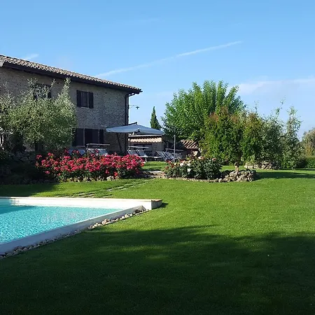 Aia Mattonata Relais 3*