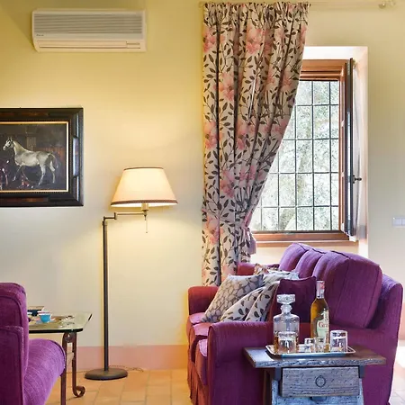 Bed & Breakfast Aia Mattonata Relais Siena