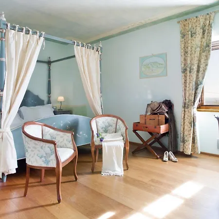 Aia Mattonata Relais Oda ve Kahvaltı