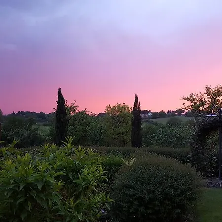 Bed and breakfast Aia Mattonata Relais Siena